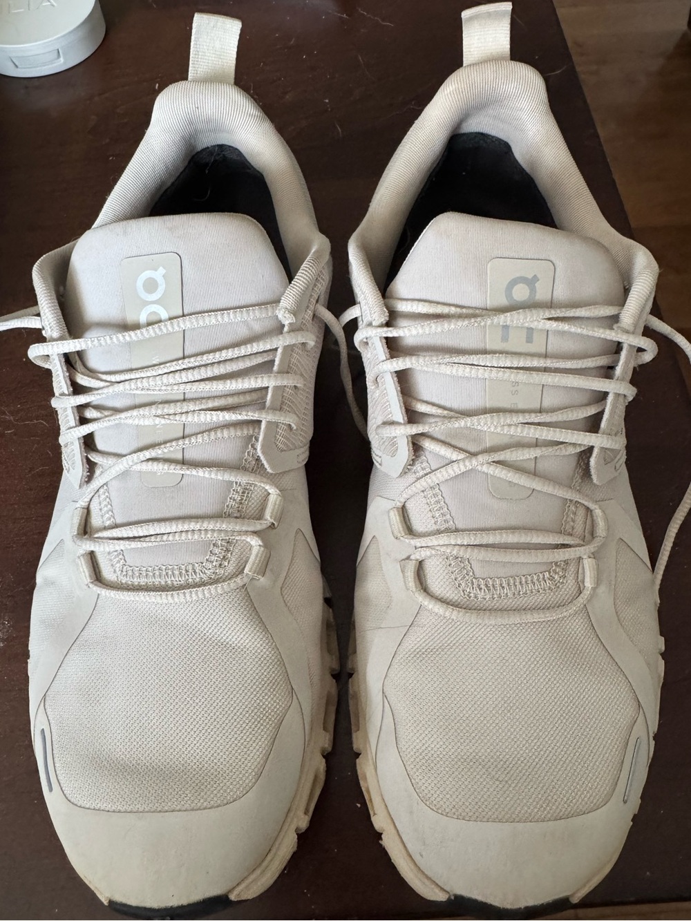 On Cloud Waterproof Sneakers. Size 9.